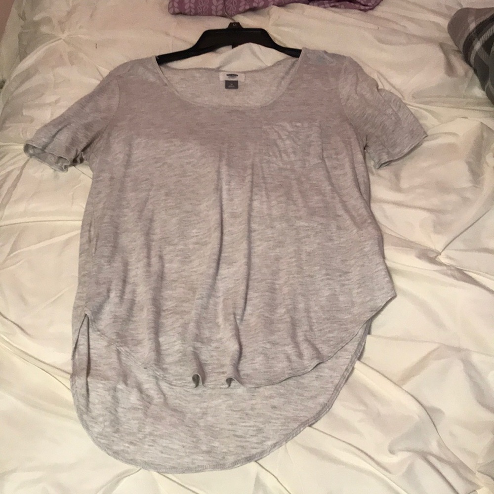 Gray t shirt